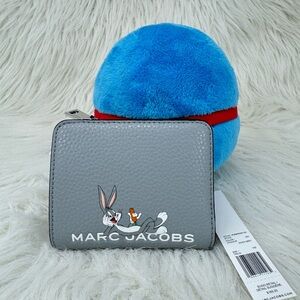 NWT Marc Jacobs X Looney Tunes Bilfold Wallet Rocky Grey